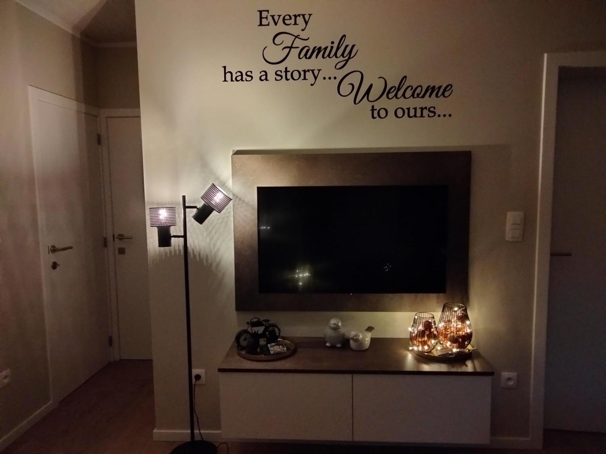 Theressa - Free Wifi En Netflix Zutendaal Bagian luar foto